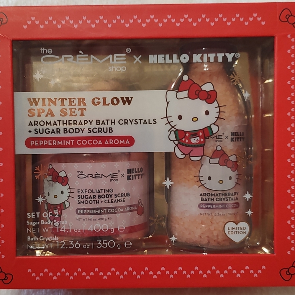The Crème Shop x Hello Kitty Winter Glow Spa Set - Red